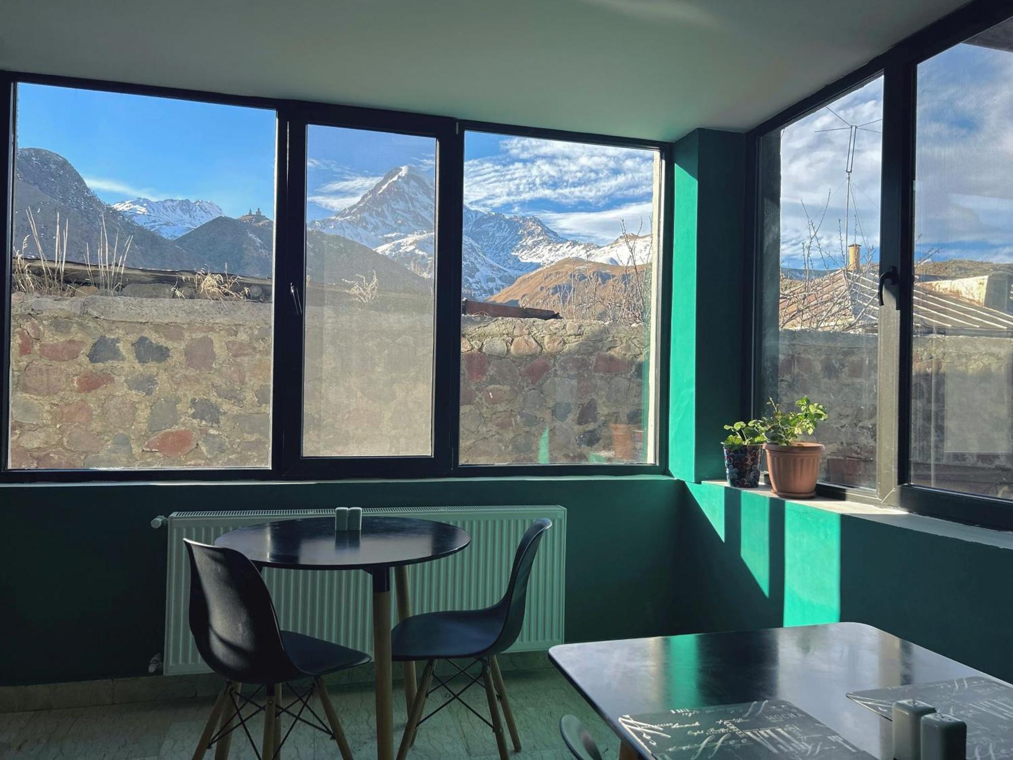 Гостевой дом Shushandi Kazbegi Экстерьер фото