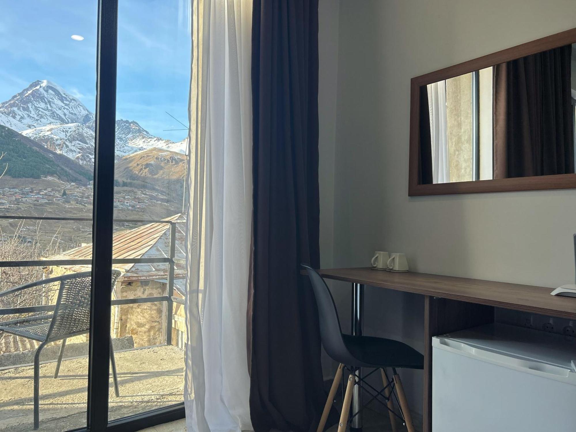 Гостевой дом Shushandi Kazbegi Экстерьер фото